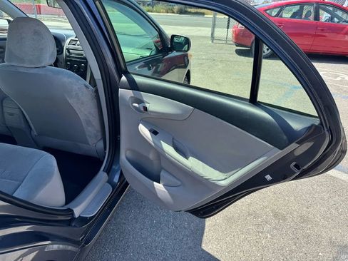 Used 2012 Toyota Corolla L image 19