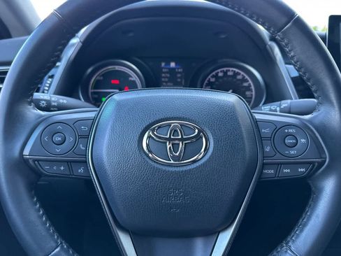 Used 2022 Toyota Camry SE image 23