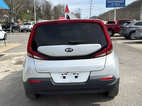 Used 2021 Kia Soul LX image 7