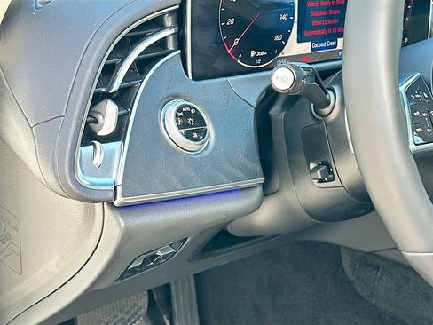 Used 2024 Mercedes-Benz E 350 4MATIC Sedan image 10