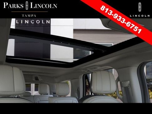 New 2026 Lincoln Navigator Reserve AWD/4WD image 22