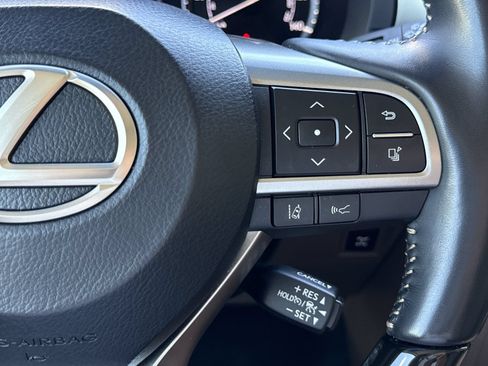 Used 2023 Lexus GX 460 Premium w/ Accessory Package AWD/4WD image 26