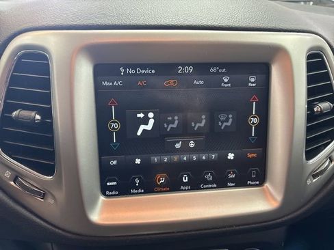 Used 2019 Jeep Compass Latitude w/ Popular Equipment Group image 16