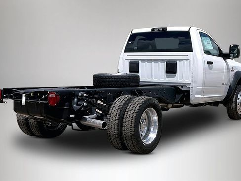 New 2026 RAM 5500 4x4 Regular Cab image 20