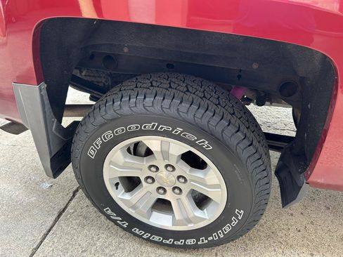 Used 2018 Chevrolet Silverado 1500 LT w/ All Star Edition AWD/4WD image 18