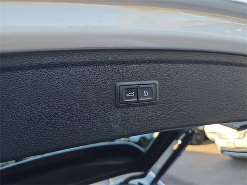 Used 2021 Audi Q5 2.0T Premium Plus image 16