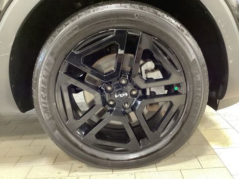 Certified 2023 Kia Telluride EX X-Line image 30