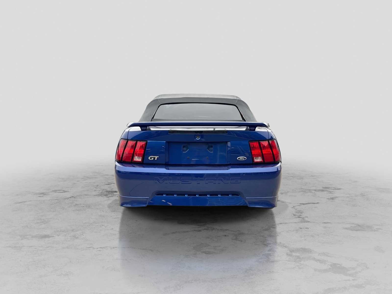 Used 2004 Ford Mustang GT RWD image 5