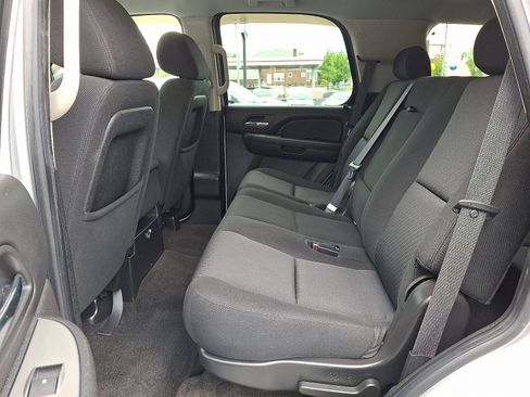 Used 2010 Chevrolet Tahoe LS w/ Convenience Package AWD/4WD image 11