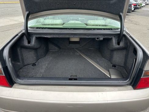 Used 2001 Cadillac Seville STS w/ Luxury Pkg image 6