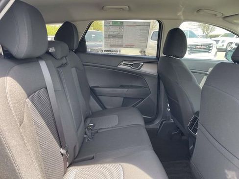 New 2026 Kia Sportage LX image 17