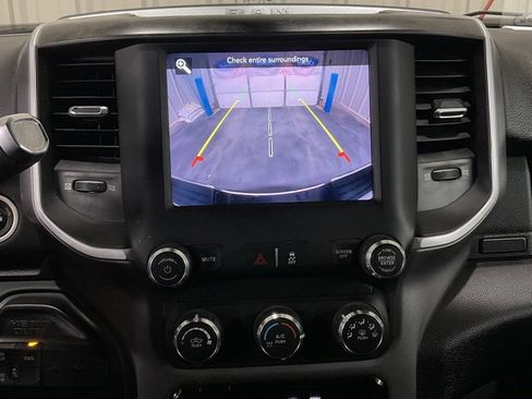 Used 2021 RAM 2500 Big Horn w/ Level 1 Equipment Group image 17