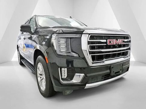 Used 2023 GMC Yukon XL SLT w/ SLT Luxury Package AWD/4WD image 34