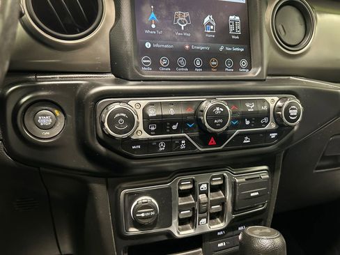 Used 2021 Jeep Wrangler Unlimited Sport image 24