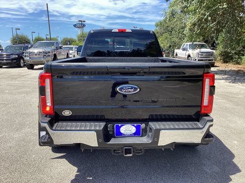 Used 2024 Ford F350 Lariat w/ Lariat Ultimate Package AWD/4WD image 10