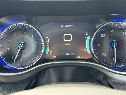 New 2026 Chrysler Pacifica Select AWD/4WD image 27