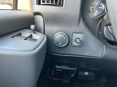 Used 2018 Chevrolet Express 3500 LT w/ LT Preferred Equipment Group image 13