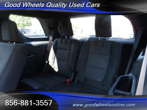 Used 2017 Ford Explorer XLT image 20