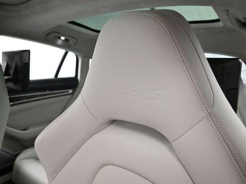 Used 2023 Porsche Panamera Turbo S image 20