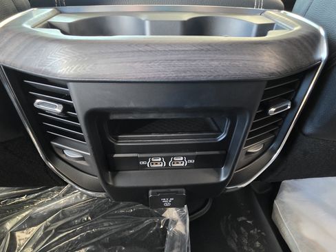 New 2026 RAM 2500 Laramie w/ Night Edition AWD/4WD image 17
