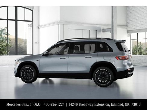 New 2026 Mercedes-Benz GLB 35 AMG 4MATIC image 32