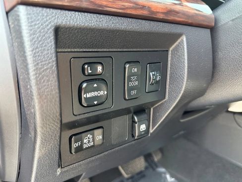 Used 2016 Toyota Tundra Limited RWD image 16