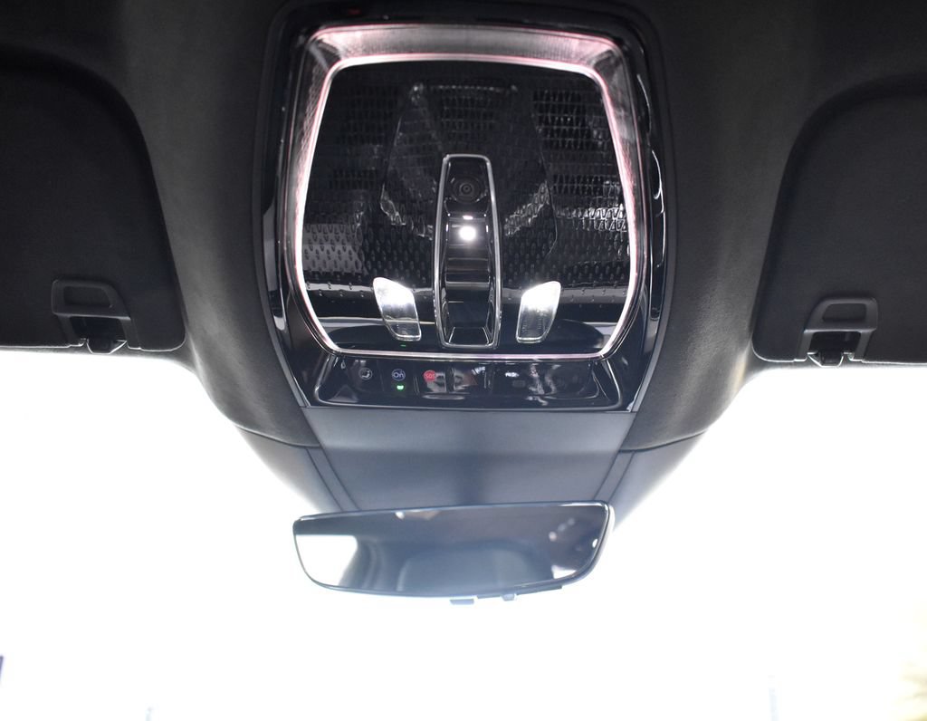 Used 2025 Cadillac Escalade IQ Luxury 2 w/ LPO, Premium Carpet Package AWD/4WD image 29