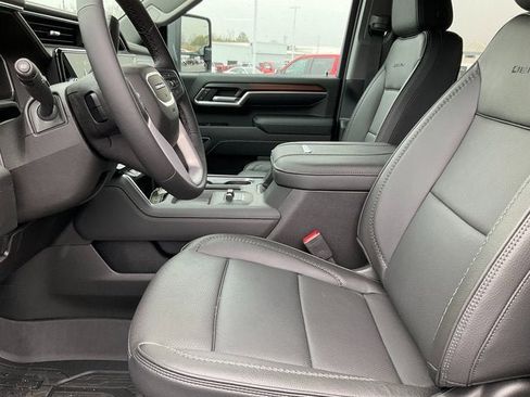 New 2026 GMC Sierra 2500 Denali w/ Max Trailering Package image 2