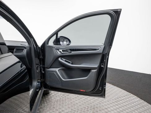 Used 2016 Porsche Macan S AWD/4WD image 11