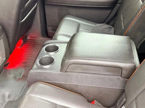 Used 2007 Lincoln Navigator Luxury Sport Utility 4D image 24