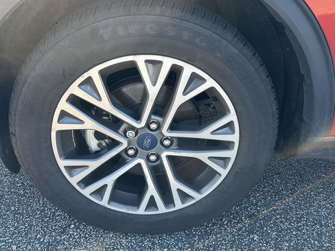 Used 2020 Ford Escape SEL image 7