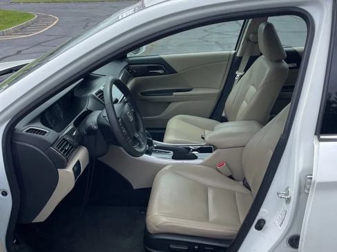 Used 2017 Honda Accord EX-L image 22