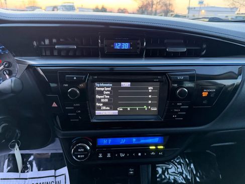 Used 2014 Toyota Corolla S image 20