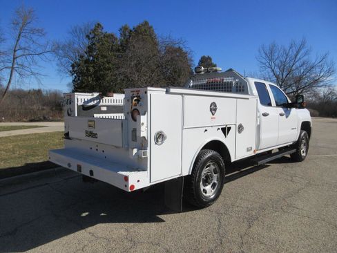 Used 2019 Chevrolet Silverado 2500 W/T w/ WT Convenience Package image 14