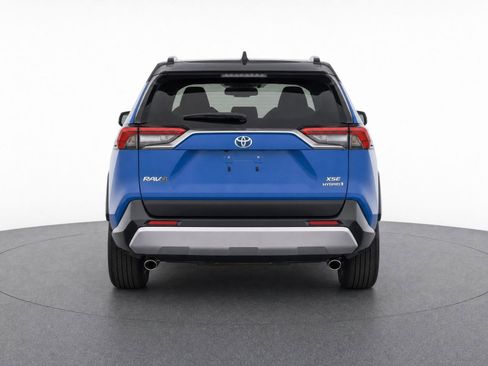 Used 2022 Toyota RAV4 XSE AWD/4WD image 7