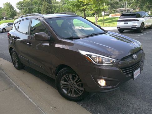 Used 2014 Hyundai Tucson SE AWD/4WD image 4