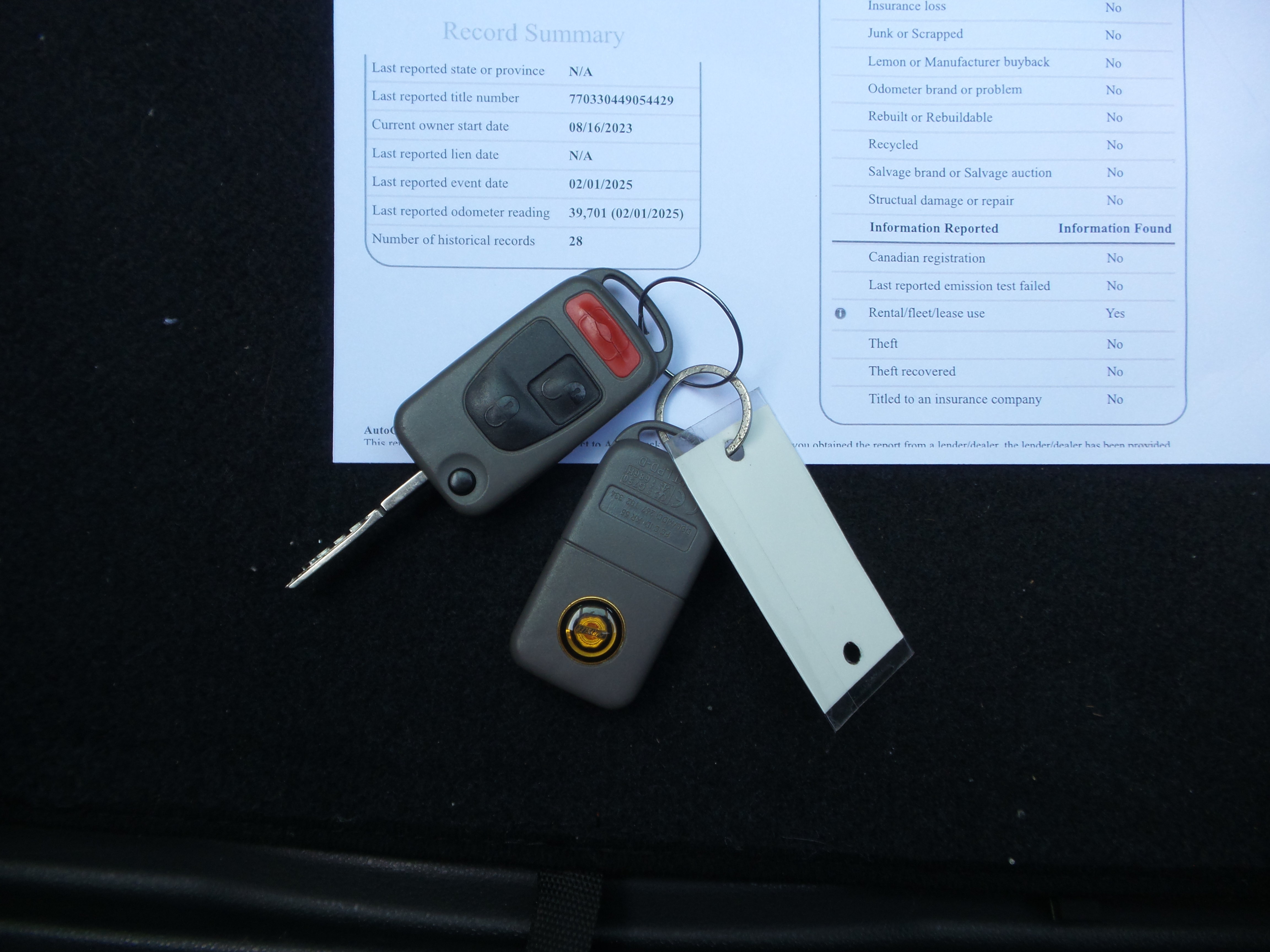 Used 2007 Chrysler Crossfire Coupe RWD image 31