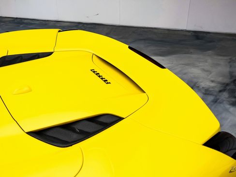 Used 2017 Ferrari 488 Spider image 48