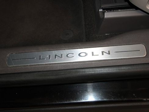 Used 2022 Lincoln Corsair Reserve w/ Luxury Package image 7