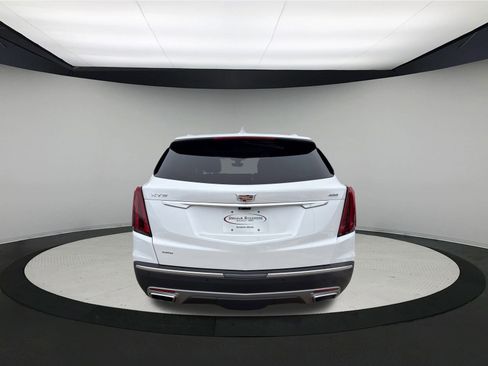 Used 2024 Cadillac XT5 Premium Luxury w/ Technology Package image 4