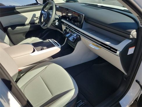 New 2026 Hyundai Tucson Blue SE image 17