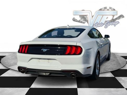 Used 2021 Ford Mustang Coupe RWD image 5
