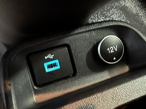 Used 2019 Ford Transit Connect XL FWD image 13