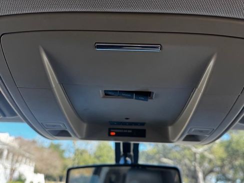 Used 2015 GMC Sierra 1500 SLE w/ SLE Value Package image 25