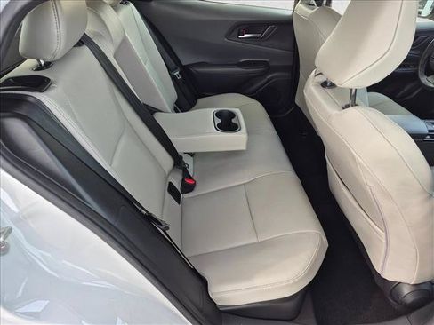Used 2024 Toyota Prius XLE AWD/4WD image 18
