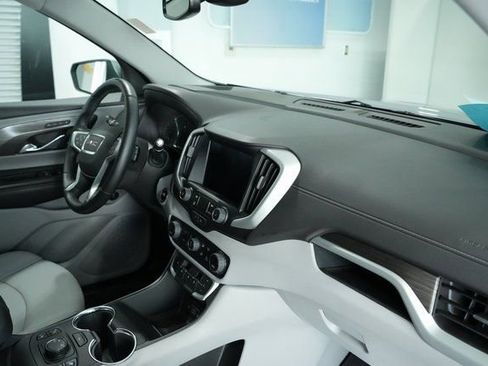 Used 2023 GMC Terrain SLT w/ Tech Package image 22