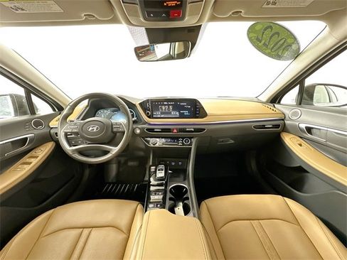 Used 2022 Hyundai Sonata Limited w/ Cargo Package image 3