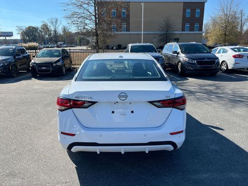 Used 2024 Nissan Sentra SV image 7