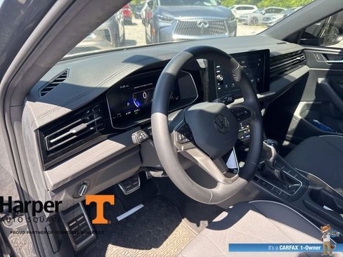 Used 2025 Volkswagen Jetta Sport FWD image 14