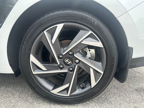Used 2024 Hyundai Elantra SEL w/ Convenience Package FWD image 28